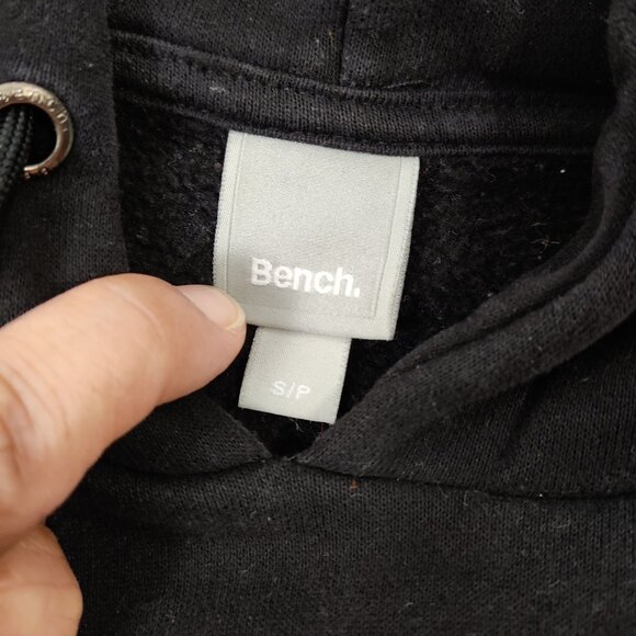 Bench Men's Hoodie Size S Black Cotton Blend Logo Activewear Sportive Athleisure - Picture 2 of 7